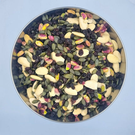Salad Mix Μεσογείου – Τραγανό Μείγμα με Αμύγδαλα, Φιστίκια & Σταφίδες